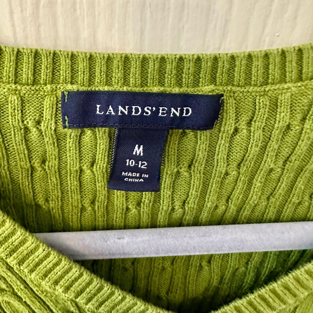 Lands' End Green V-Neck Cable Knit Sweater - Picture 2 of 3